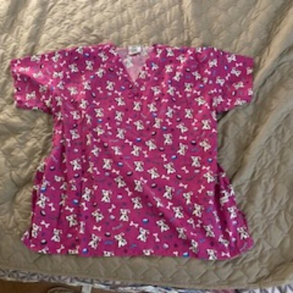 Scrub top plus size - Picture 1 of 4